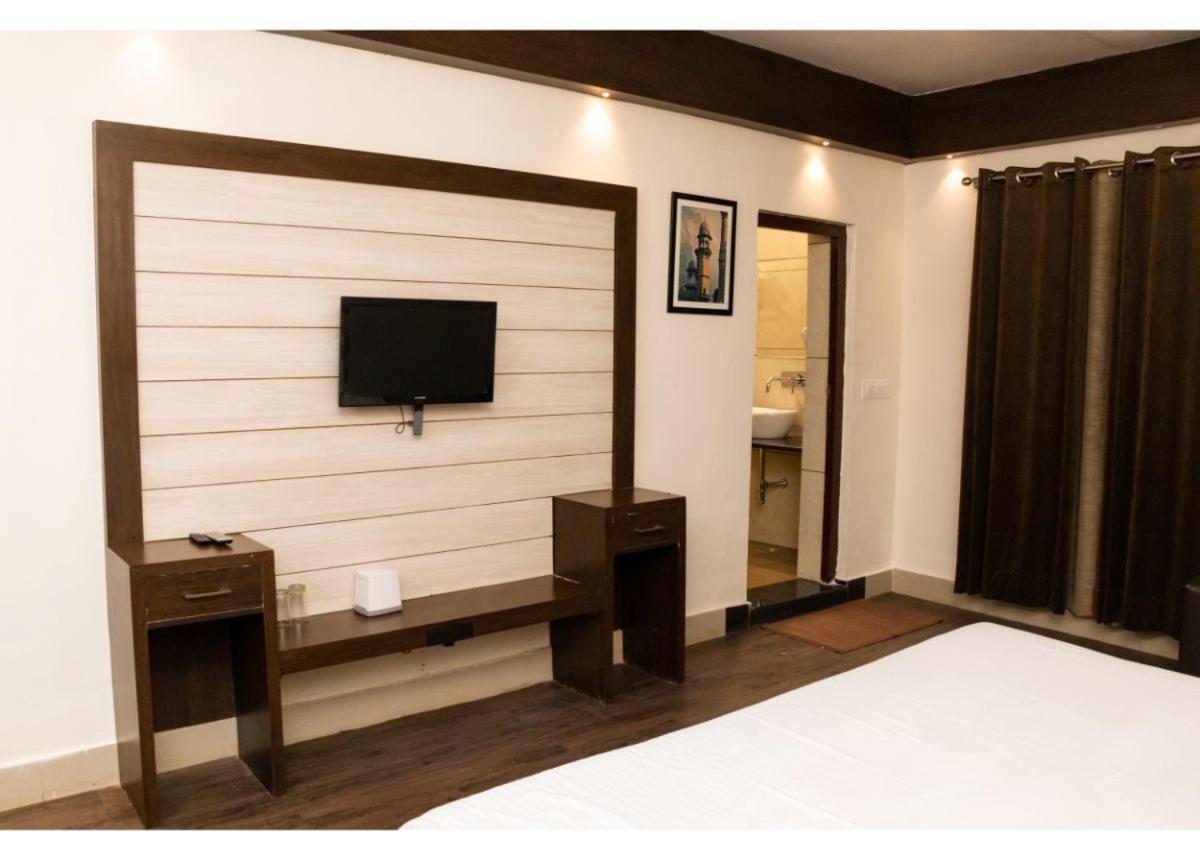 Ritumbhara Hotel & Resort Alwar Eksteriør billede